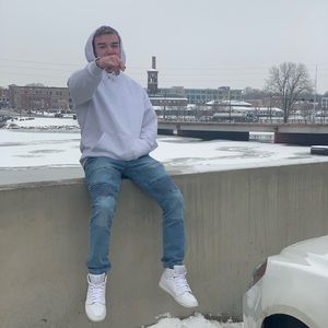 Meet your Posher, Riley